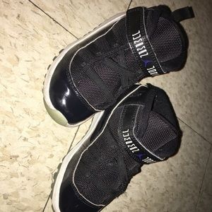 9c air jordan 12’s concord